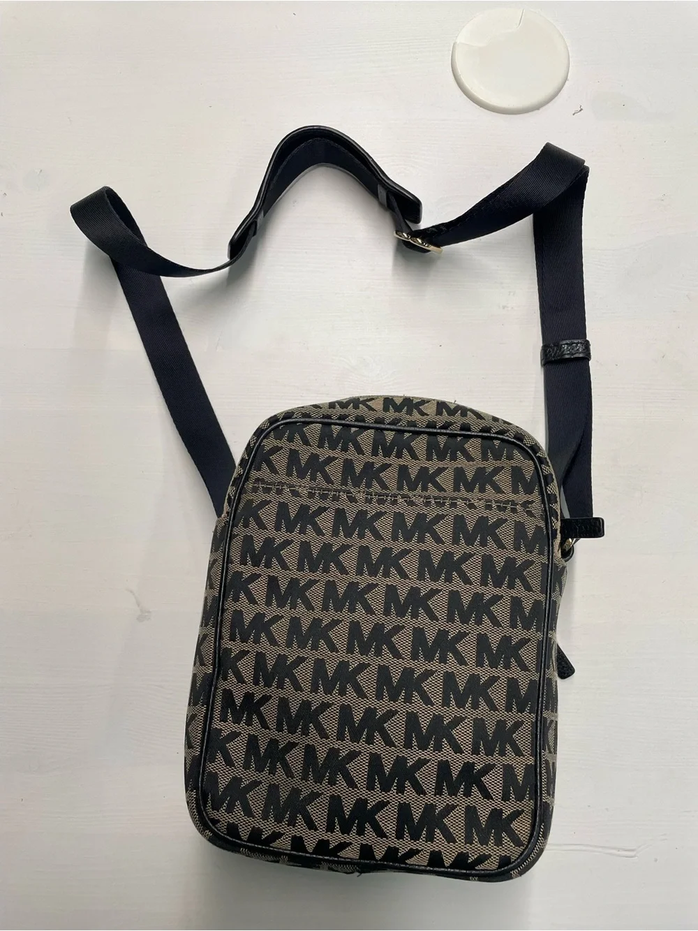🖤✨ Michael Kors MK Logo Crossbody Bag Black Tan Mini Messenger